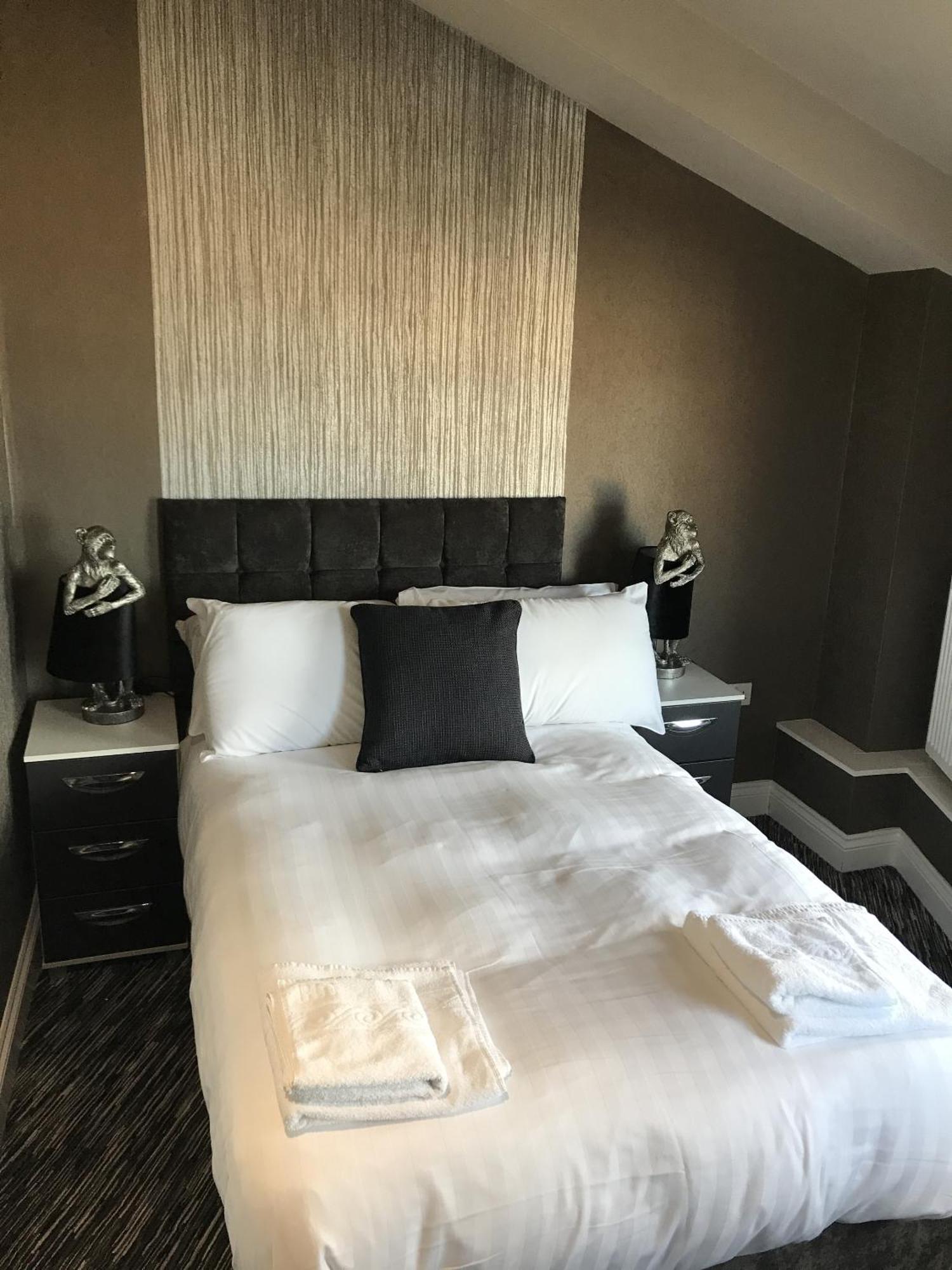 The Grotto 3* South Shields