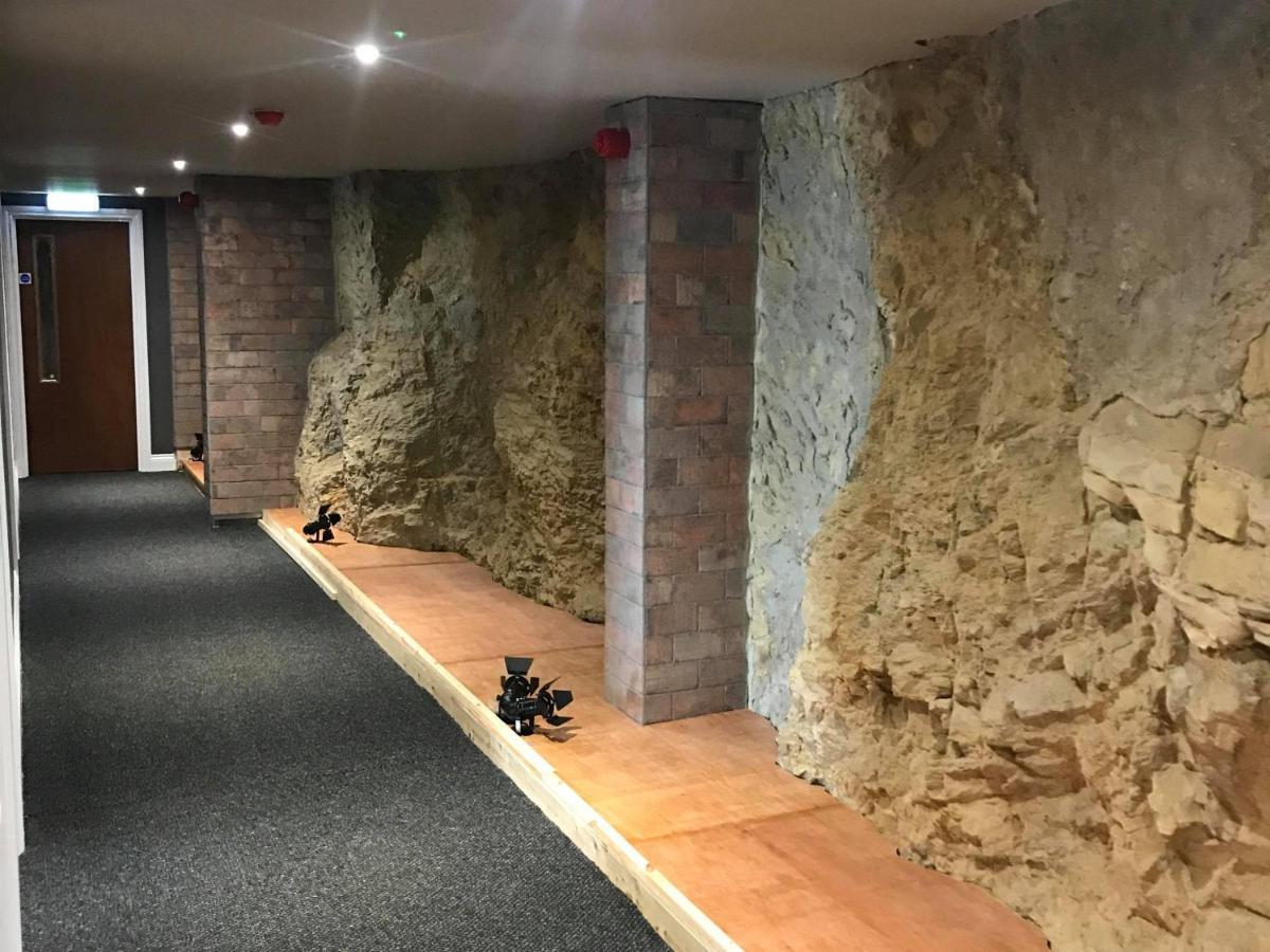 The Grotto Inn 3*